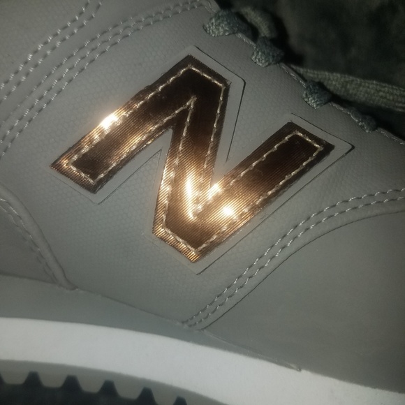Never worn New Balance 574 rare bronze - Picture 5 of 8